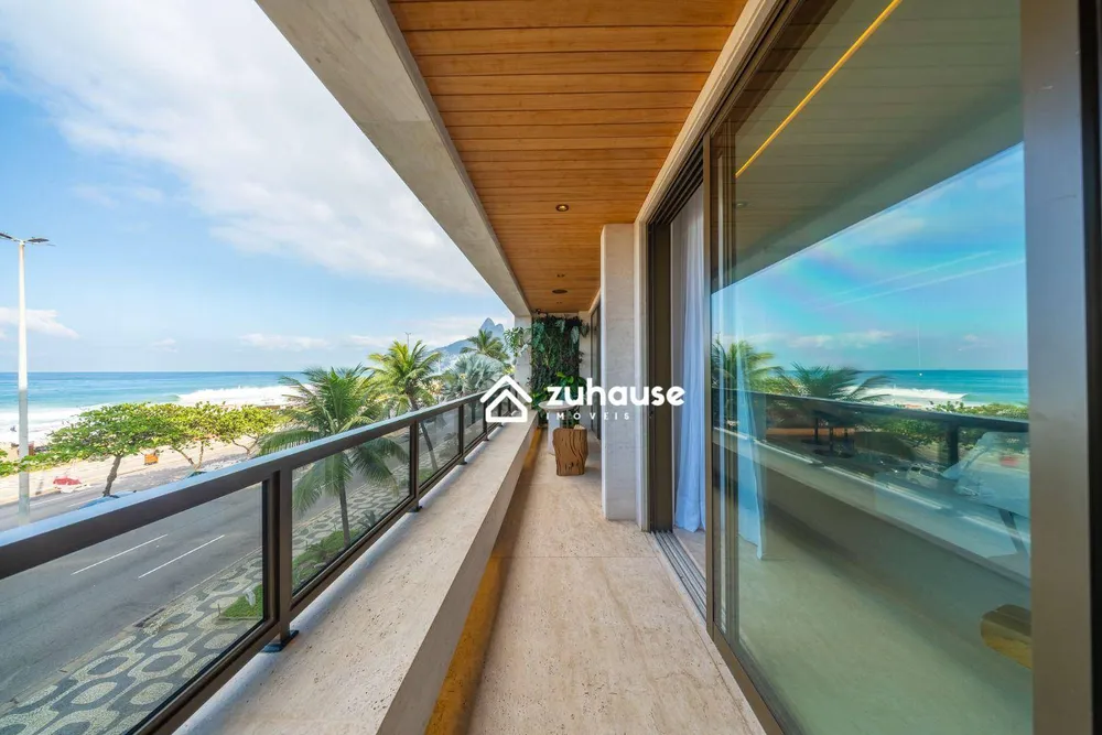 Apartamento, 3 quartos, 216 m² - Foto 1
