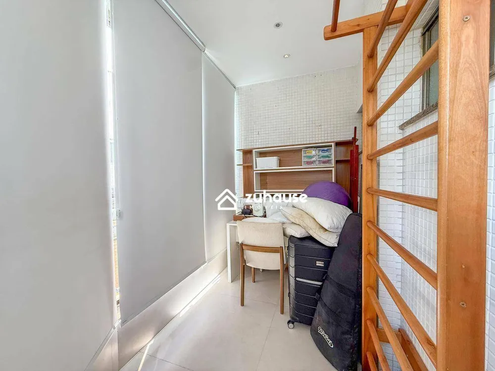 Apartamento, 3 quartos, 261 m² - Foto 2