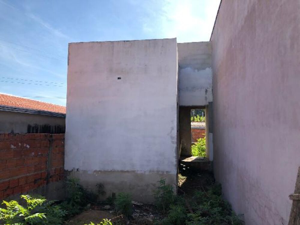 Casa à venda com 1 quarto, 125m² - Foto 1