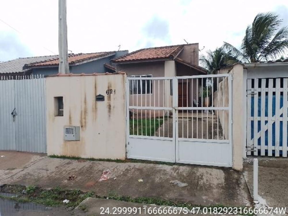 Casa à venda com 2 quartos, 125m² - Foto 1