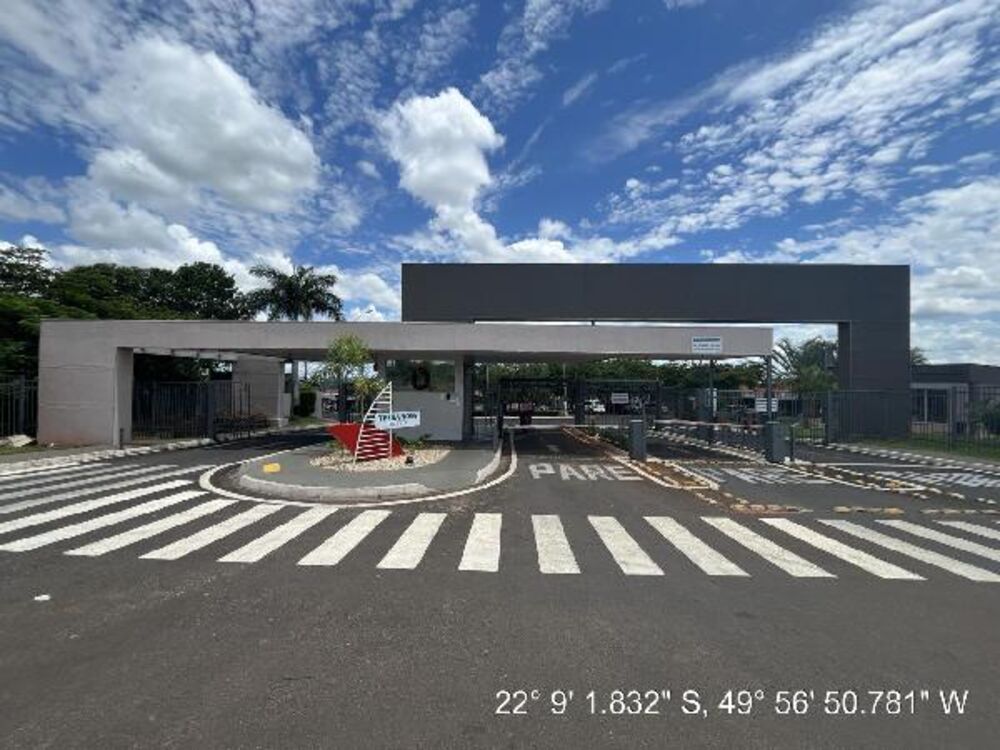 Casa à venda com 3 quartos, 143m² - Foto 1