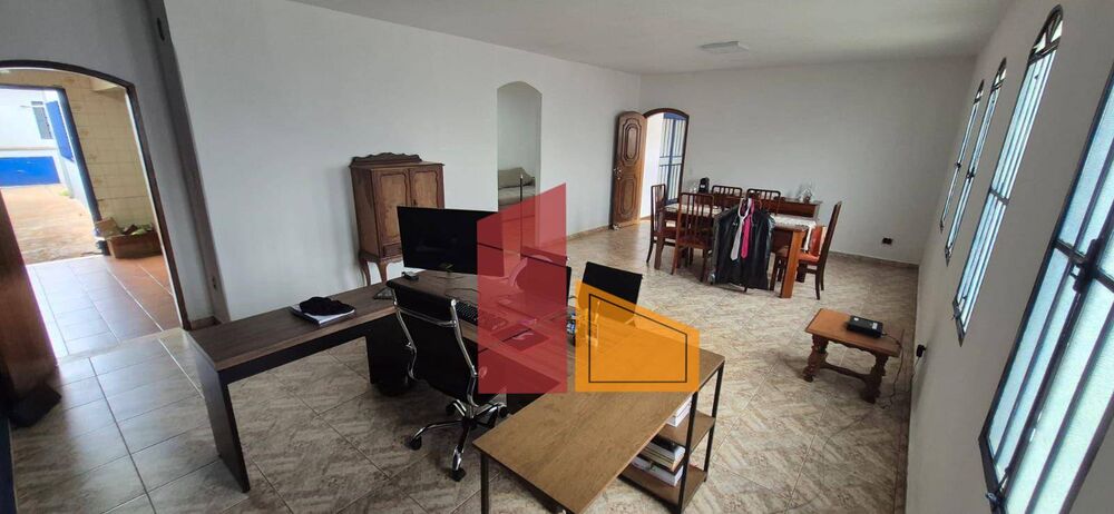 Casa, 3 quartos, 180 m² - Foto 2