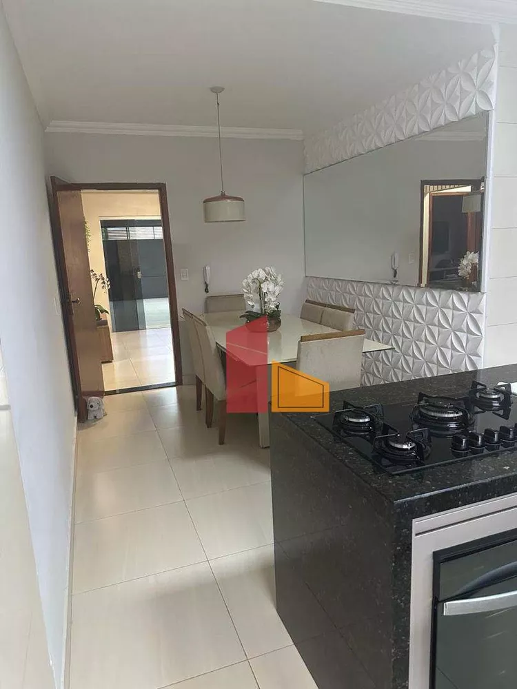 Casa, 3 quartos, 285 m² - Foto 1
