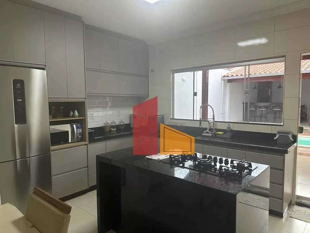 Casa, 3 quartos, 285 m² - Foto 17