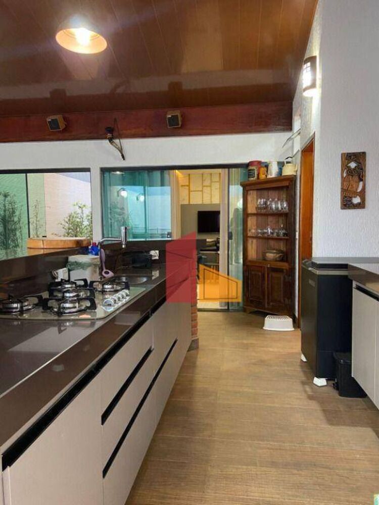 Casa, 3 quartos, 220 m² - Foto 3