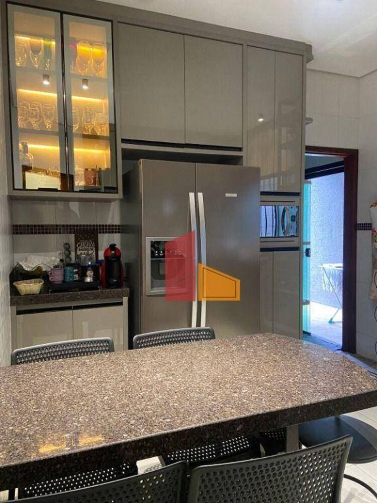 Casa, 3 quartos, 220 m² - Foto 6