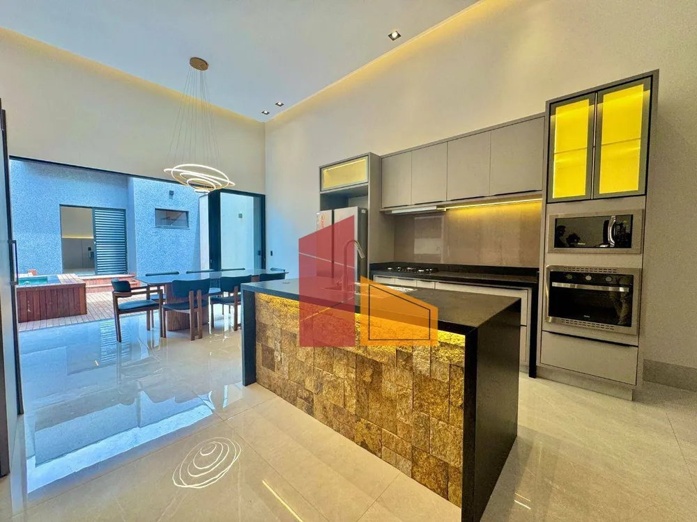 Casa, 4 quartos, 180 m² - Foto 1