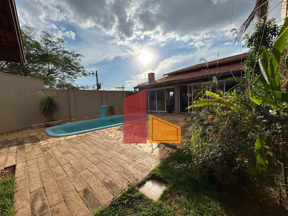 Casa, 4 quartos, 230 m² - Foto 3