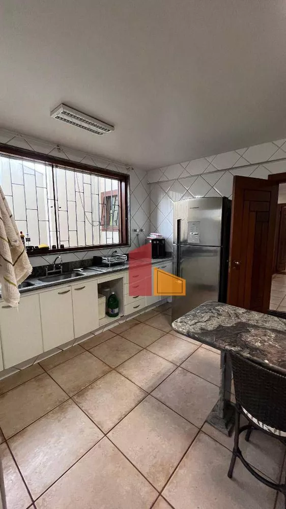 Casa, 4 quartos, 315 m² - Foto 10