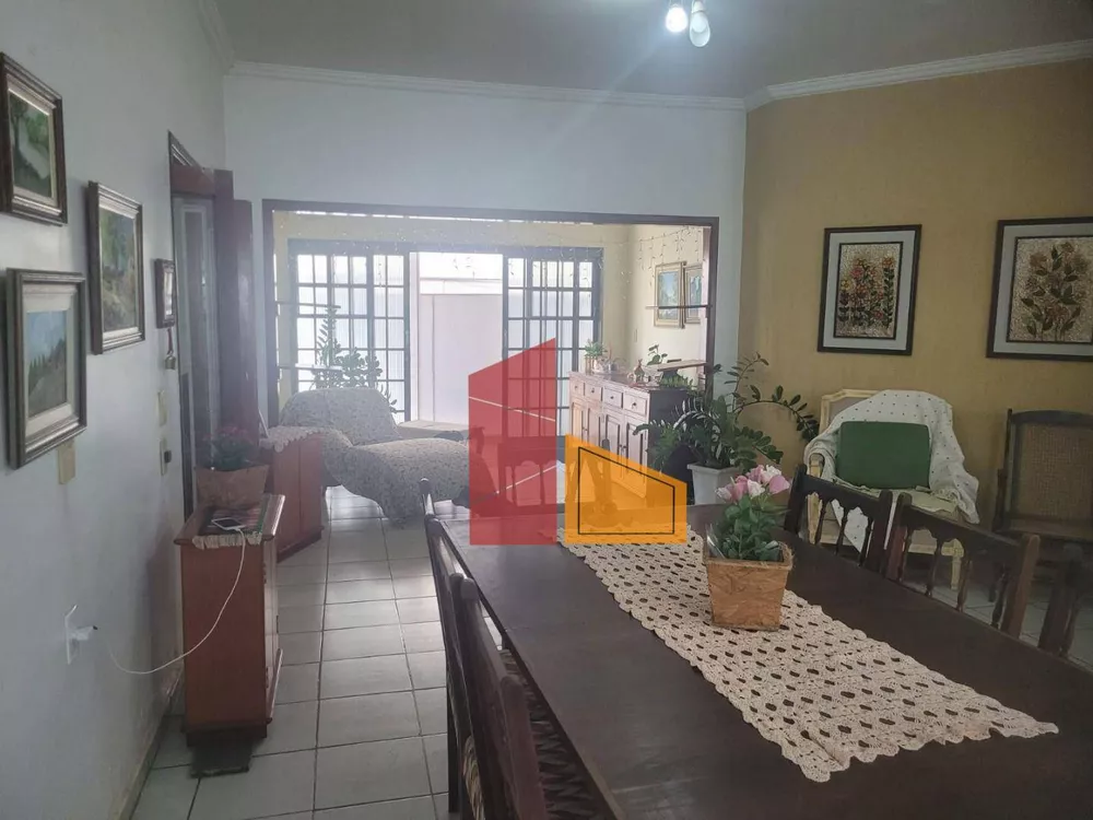 Casa, 3 quartos, 260 m² - Foto 8