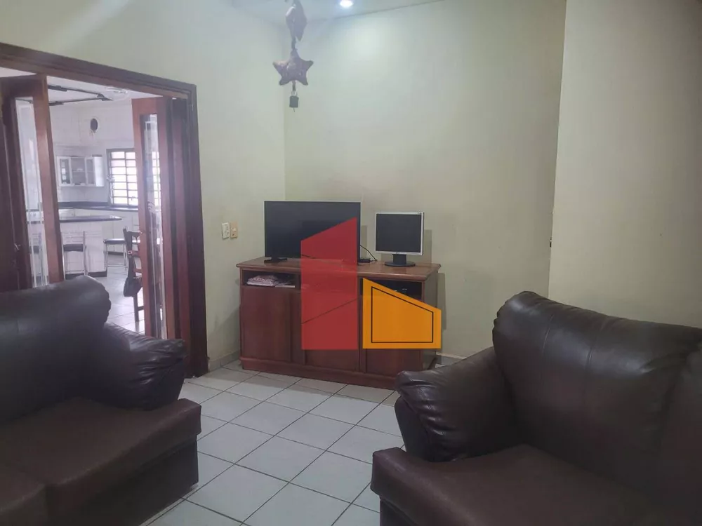 Casa, 3 quartos, 260 m² - Foto 6