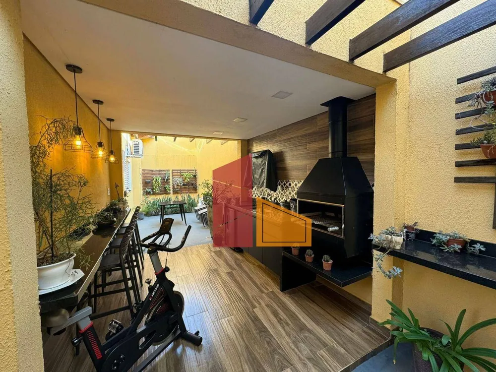 Casa, 3 quartos, 162 m² - Foto 1