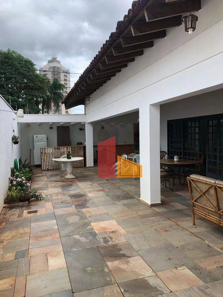 Casa, 5 quartos, 3 m² - Foto 1