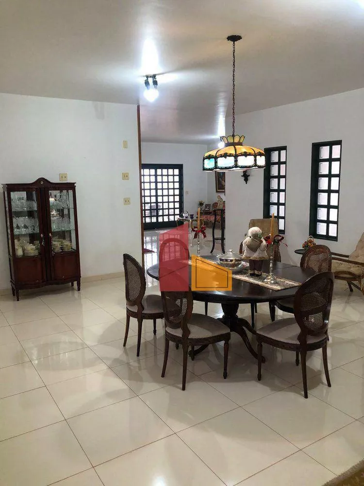 Casa, 5 quartos, 3 m² - Foto 10