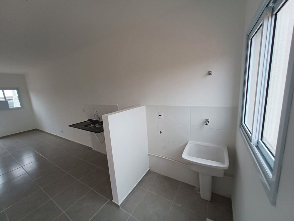 Casa à venda com 2 quartos, 50m² - Foto 15