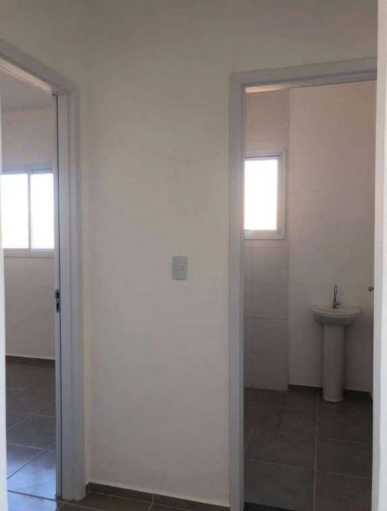 Casa à venda com 2 quartos, 50m² - Foto 9