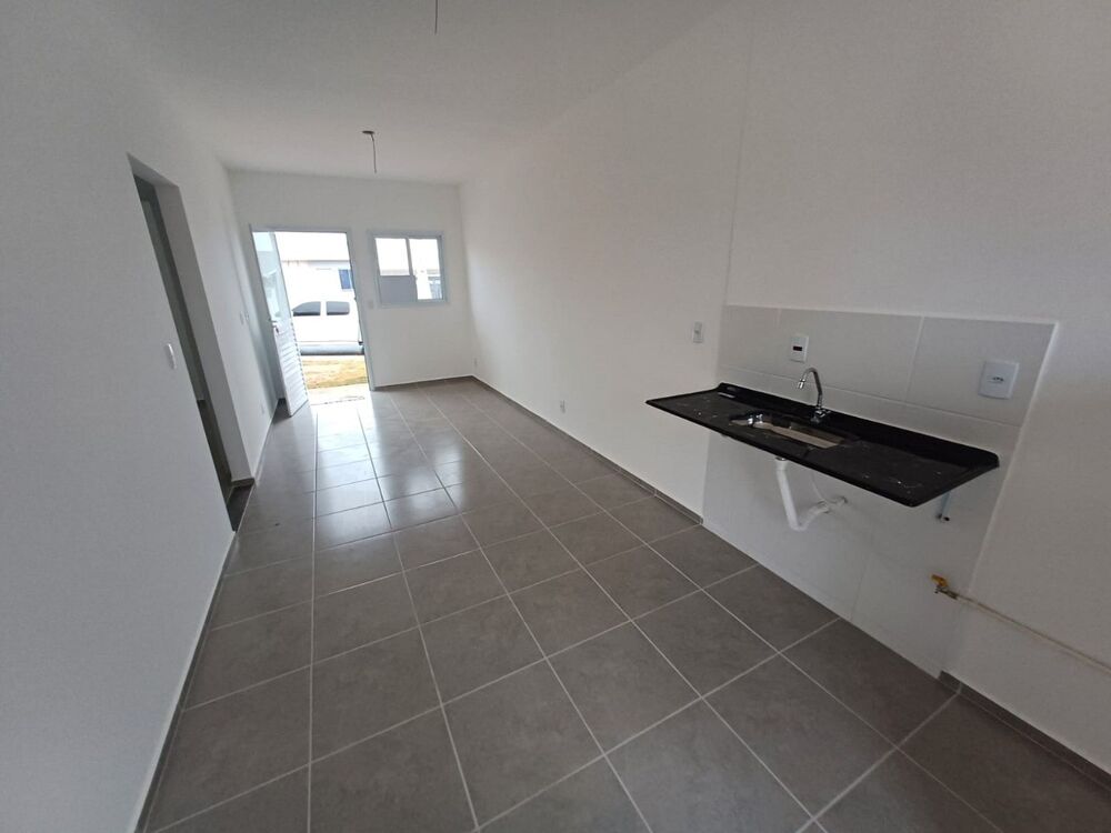 Casa à venda com 2 quartos, 50m² - Foto 18