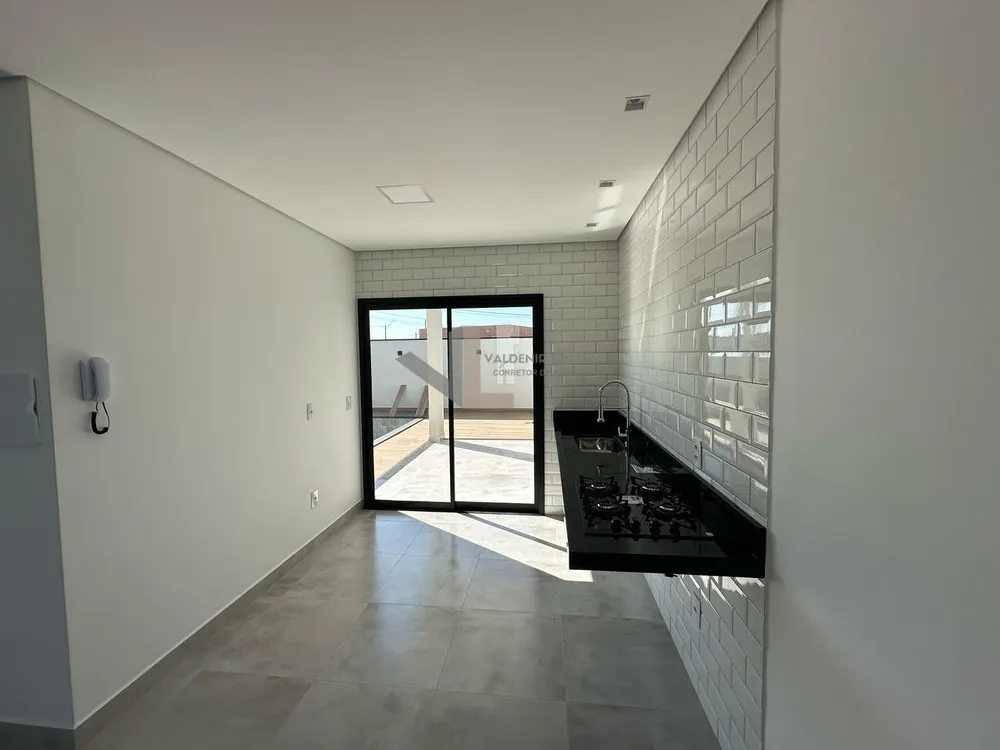 Casa, 3 quartos, 130 m² - Foto 1