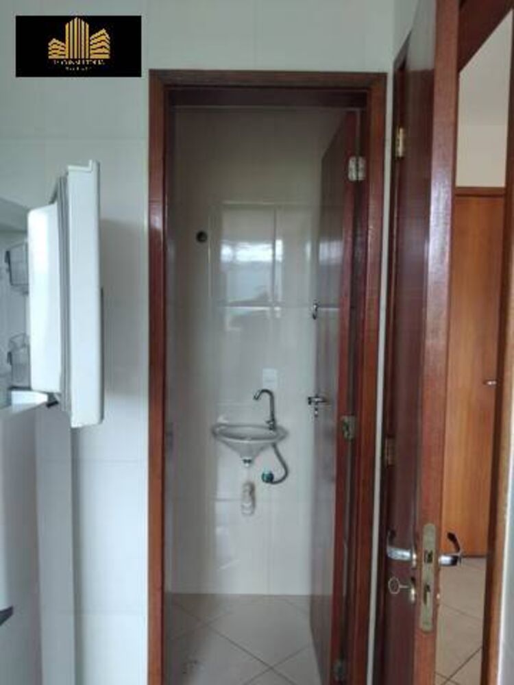 Apartamento para alugar com 2 quartos, 80m² - Foto 4