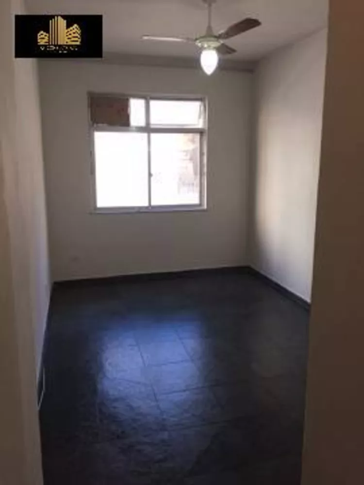 Apartamento à venda com 1 quarto, 30m² - Foto 2