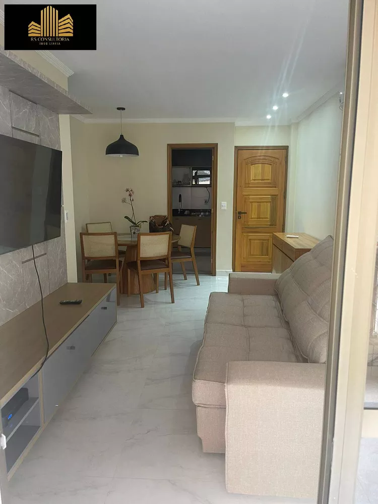 Apartamento à venda com 3 quartos, 1200m² - Foto 2