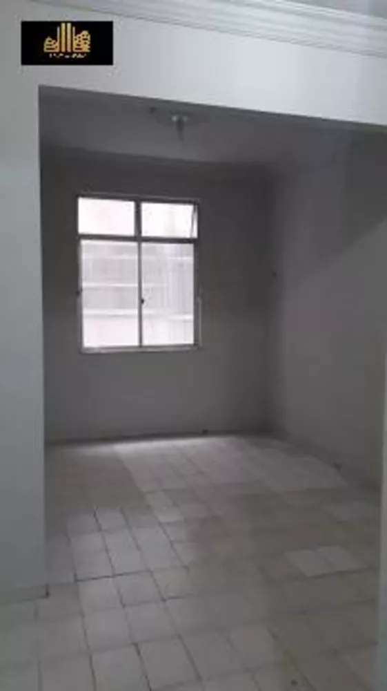 Apartamento à venda com 1 quarto, 30m² - Foto 2