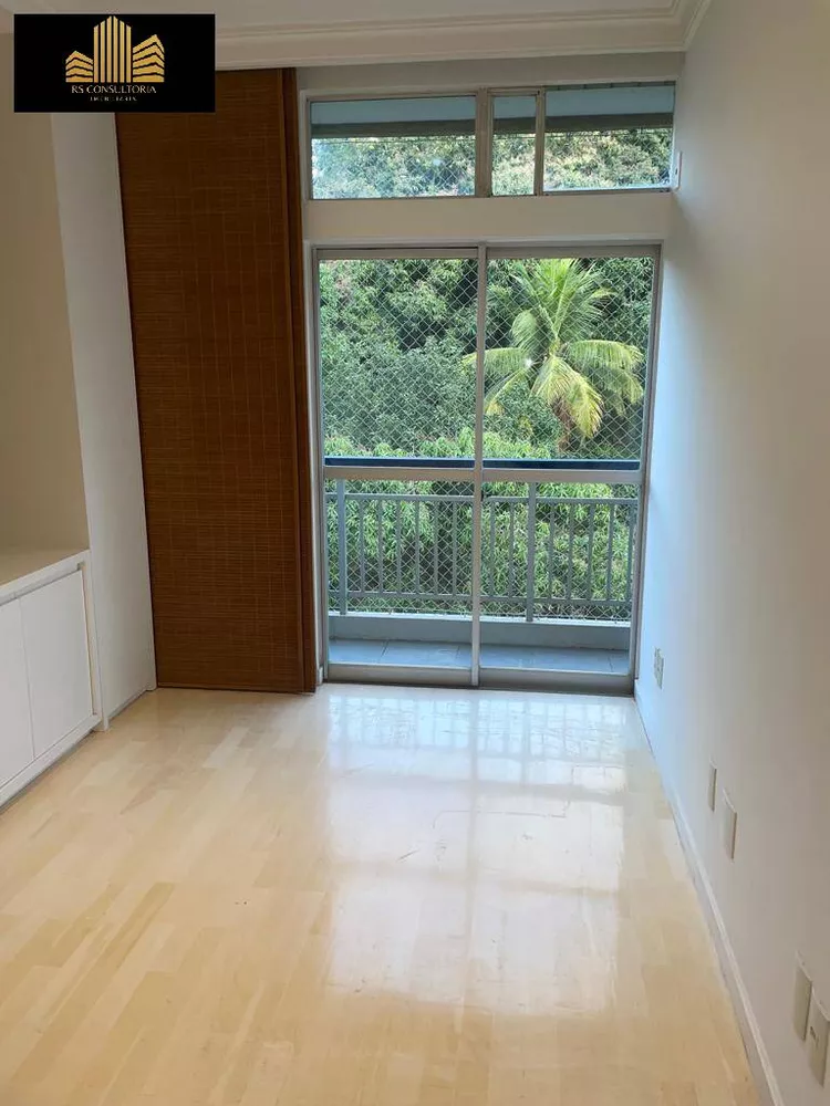 Apartamento à venda com 3 quartos, 114m² - Foto 3