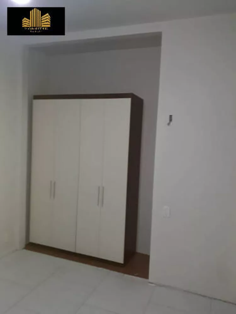 Apartamento para alugar com 2 quartos, 75m² - Foto 11