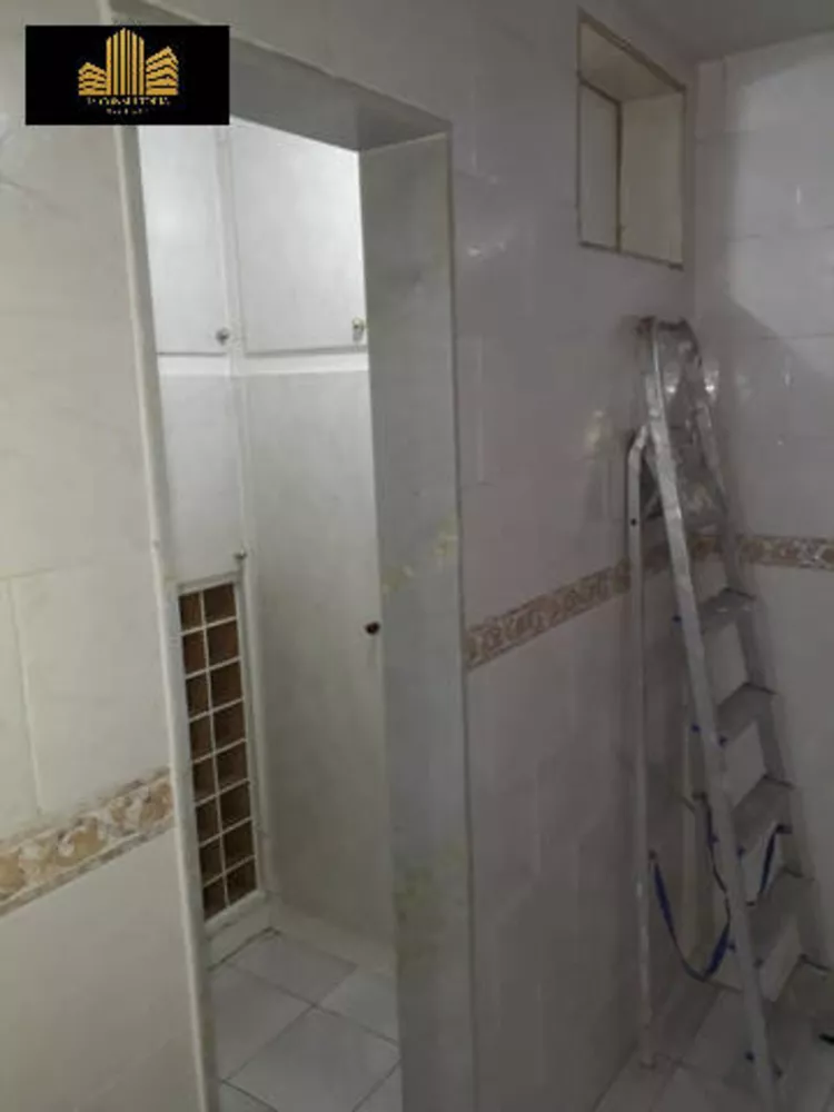 Apartamento para alugar com 2 quartos, 75m² - Foto 18