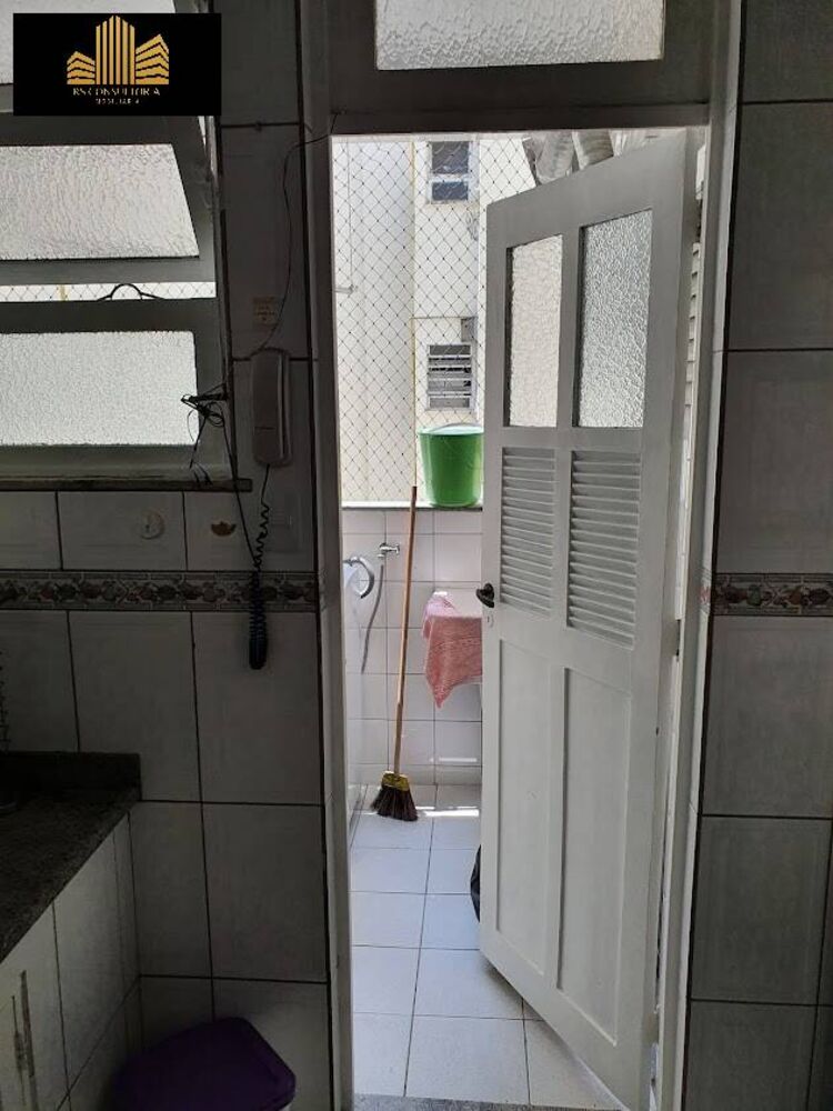 Apartamento para alugar com 3 quartos, 150m² - Foto 15