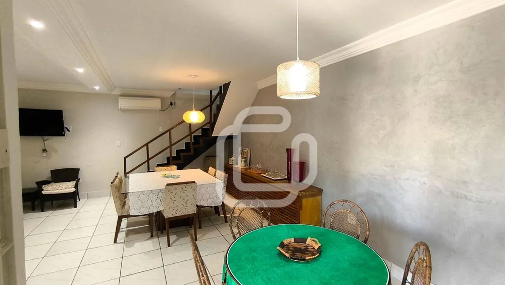 Casa, 4 quartos, 215 m² - Foto 1