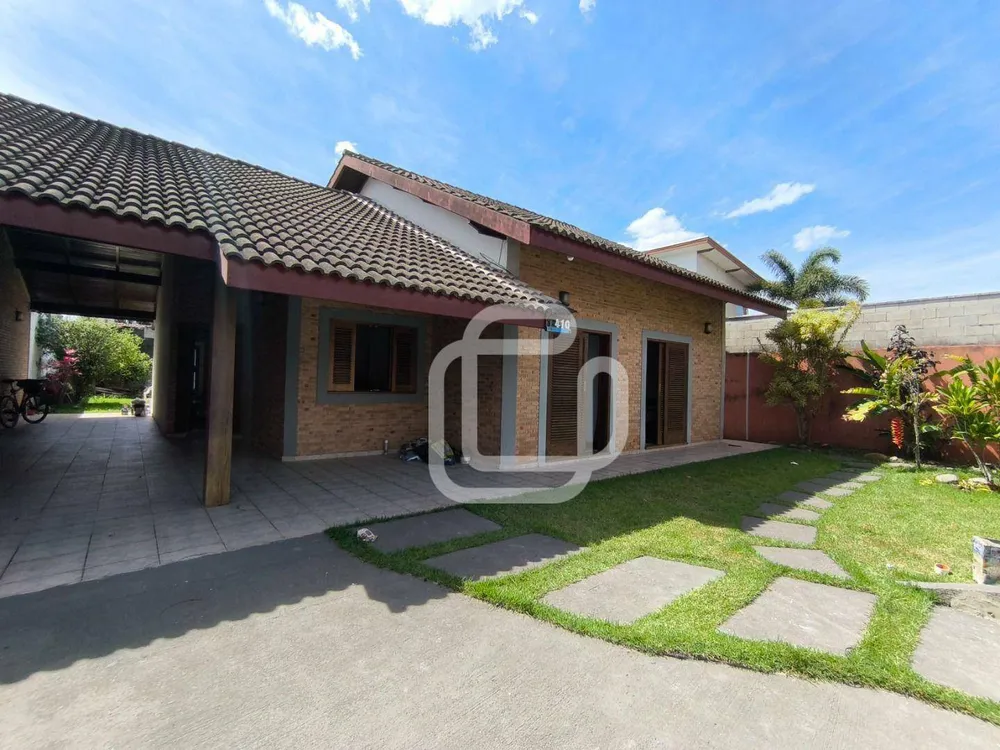 Casa, 3 quartos, 190 m² - Foto 2