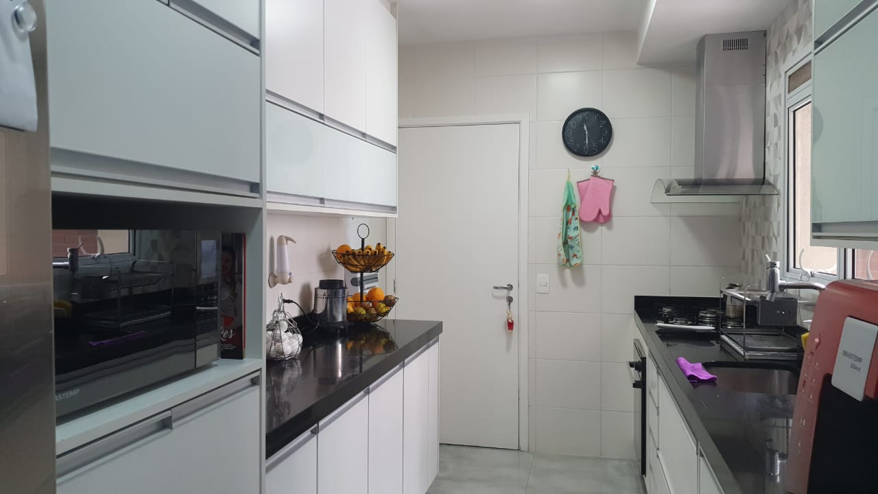 Apartamento à venda com 3 quartos, 128m² - Foto 18