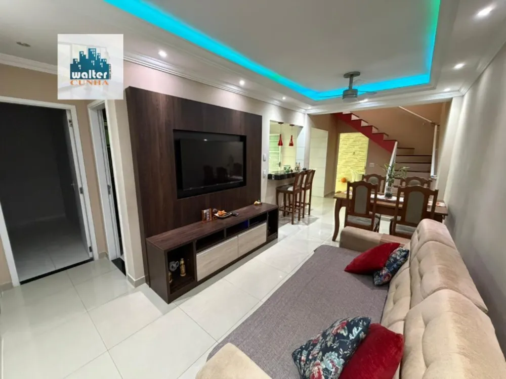 Casa, 3 quartos, 200 m² - Foto 1