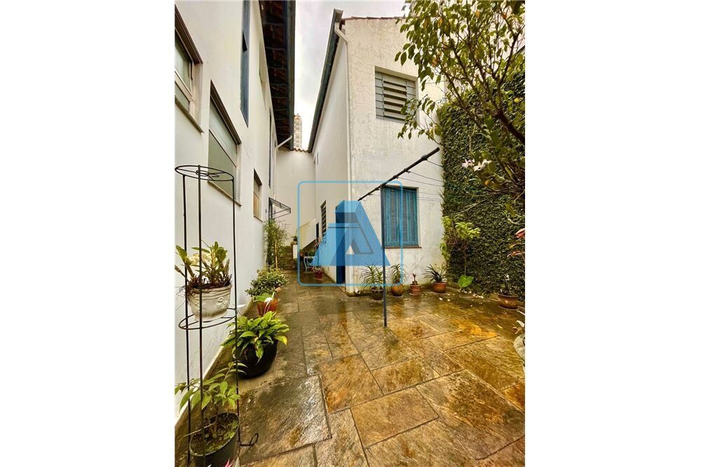 Casa à venda com 4 quartos, 220m² - Foto 10