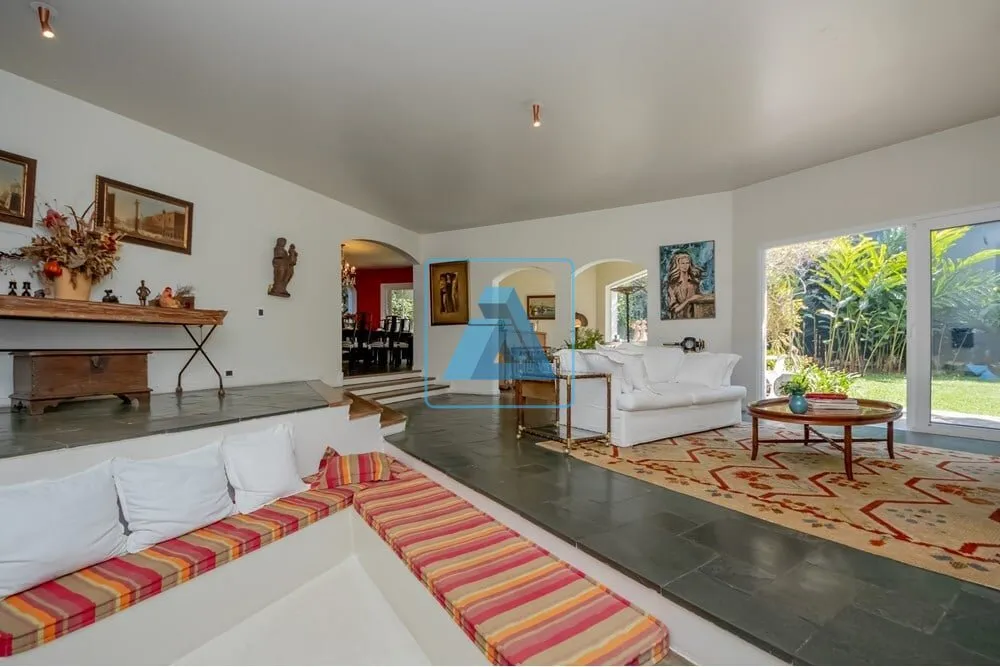 Casa, 4 quartos, 295 m² - Foto 2