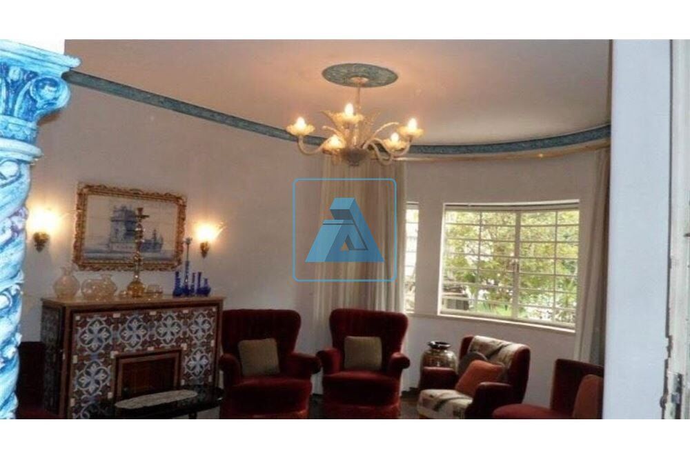 Casa à venda com 3 quartos, 340m² - Foto 3