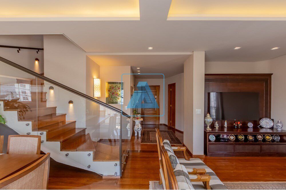 Cobertura à venda com 3 quartos, 275m² - Foto 1