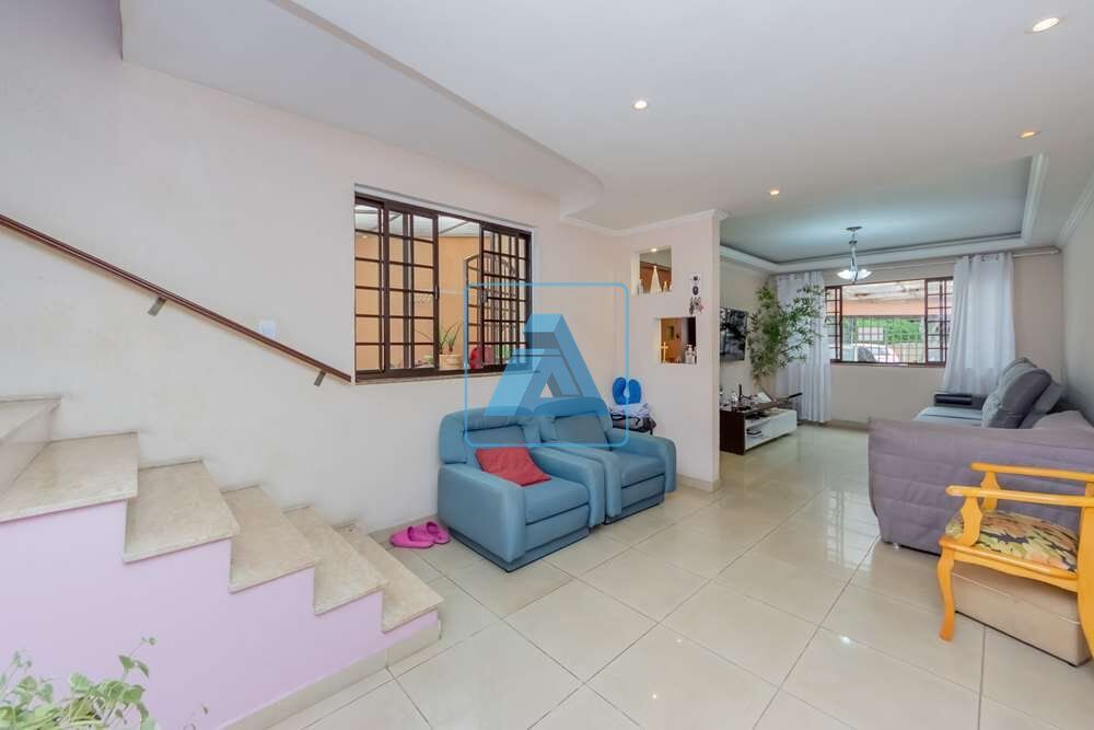 Casa, 3 quartos, 238 m² - Foto 2