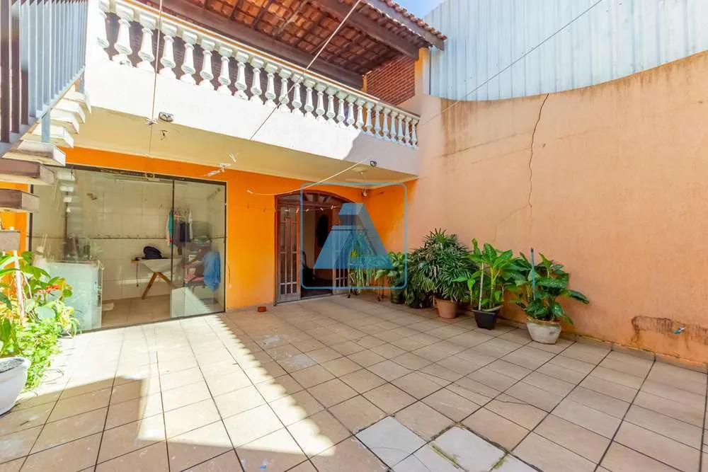 Casa, 3 quartos, 250 m² - Foto 12