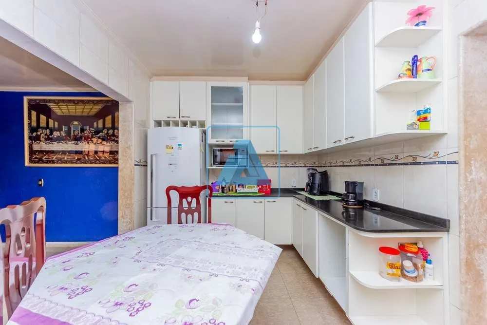 Casa, 3 quartos, 250 m² - Foto 4