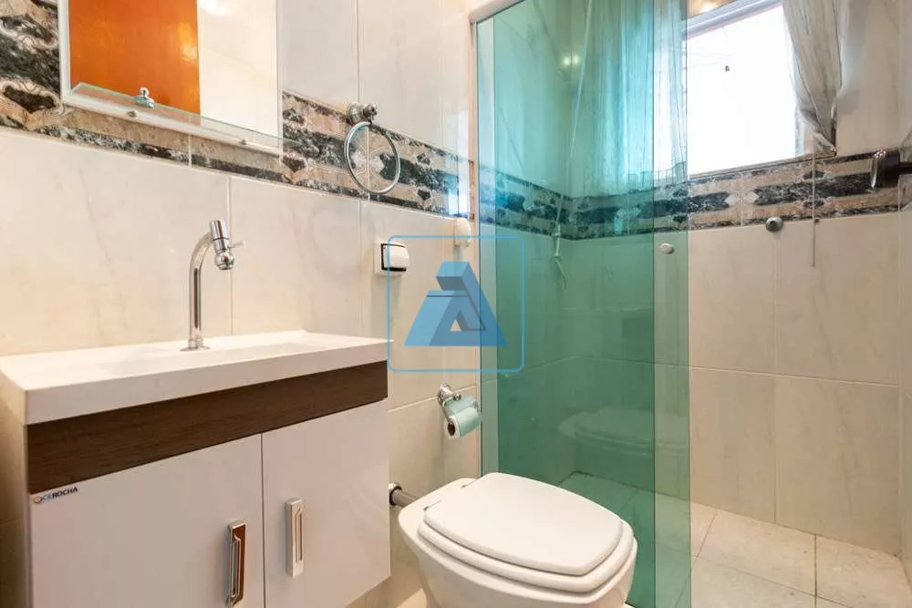 Casa, 4 quartos, 309 m² - Foto 1