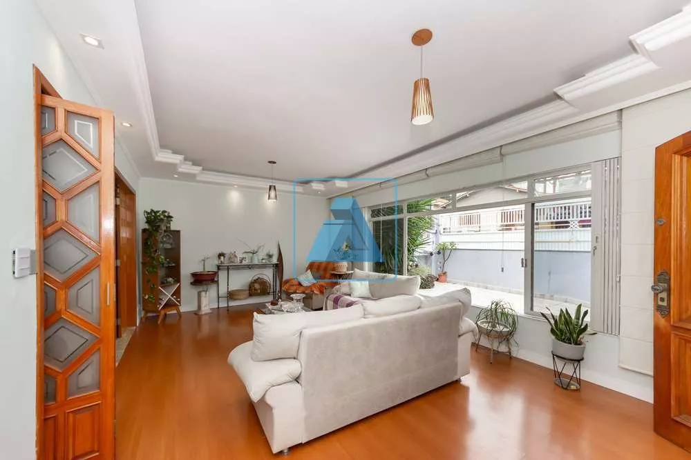 Casa, 4 quartos, 188 m² - Foto 2