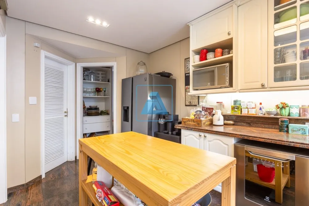 Apartamento, 4 quartos, 272 m² - Foto 2