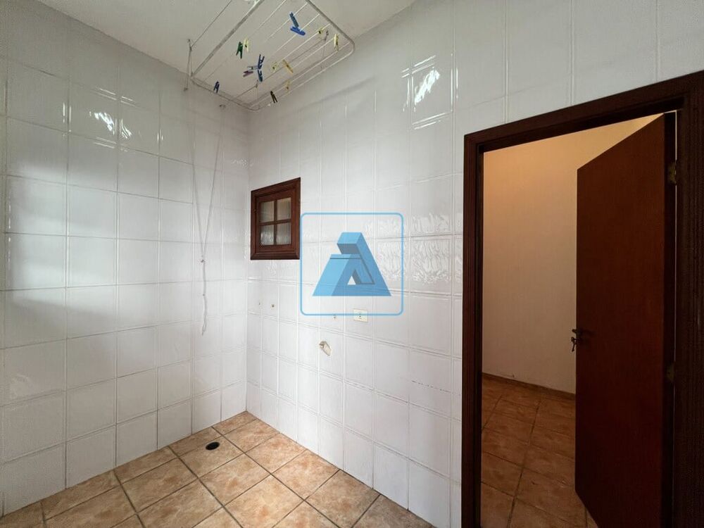 Casa à venda com 2 quartos, 116m² - Foto 8
