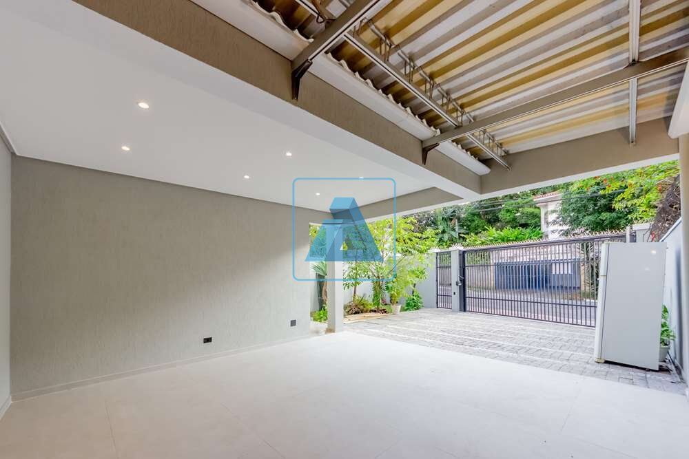 Casa, 3 quartos, 222 m² - Foto 2