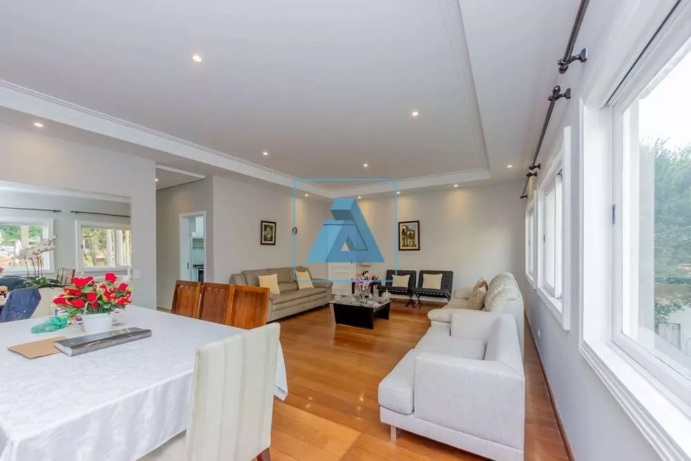 Casa, 3 quartos, 222 m² - Foto 4