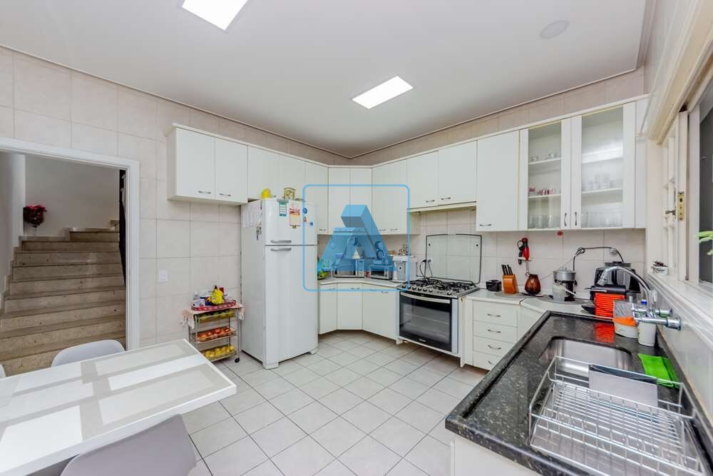 Casa, 3 quartos, 222 m² - Foto 6