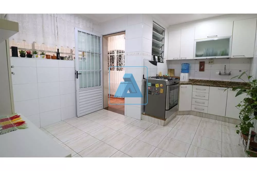 Casa, 4 quartos, 200 m² - Foto 28