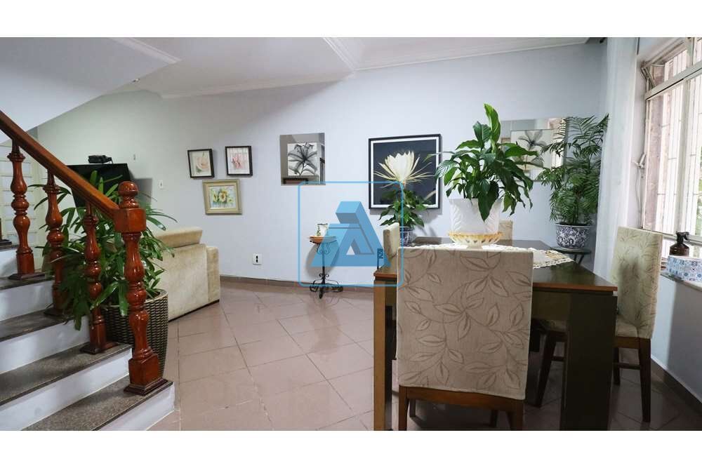 Casa, 4 quartos, 200 m² - Foto 9